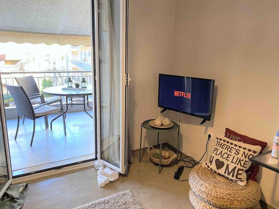 Openair Hot Tub/Big Balcony/Great Boutique Apt Ateny Zewnętrze zdjęcie