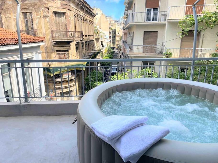 Openair Hot Tub/Big Balcony/Great Boutique Apt Ateny Zewnętrze zdjęcie